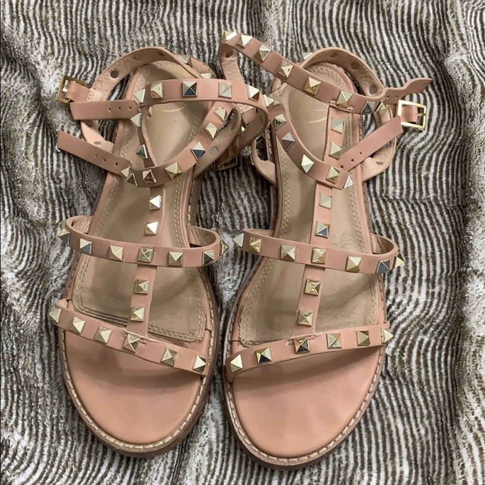 Miss guided Studded Sandals